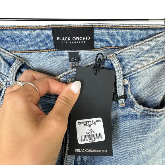 Black Orchid Vintage Rehab NWT Chrissy Kick Flare Racing Side Stripes Jeans - Picture 10 of 11